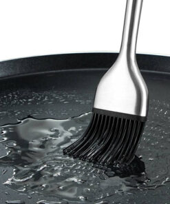 Alternative view of Silicon oil brush with stainless steel handle