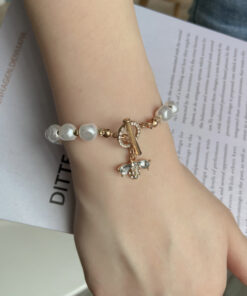 Classic Fashion Natural Stone Pearl Pendant Bracelet For Woman Exquisite New Lucky Cuff Bracelet Anniversary Gift Luxury Jewelry